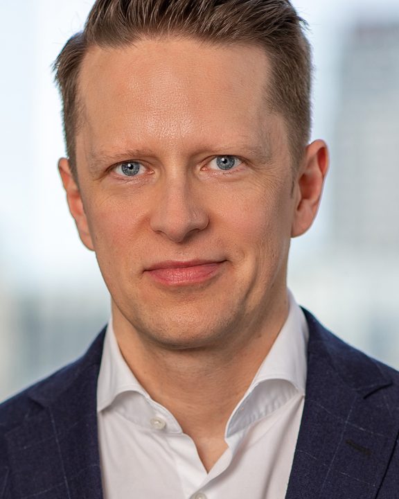 Portrait corporatif- linkedin profil picture - montreal portrait - photographe montreal portrait